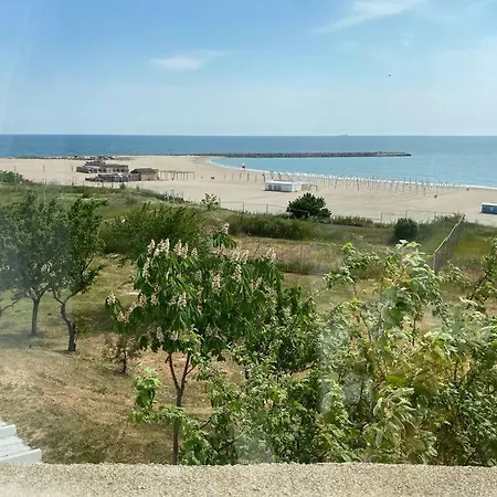 Edvin Seaview Apartment